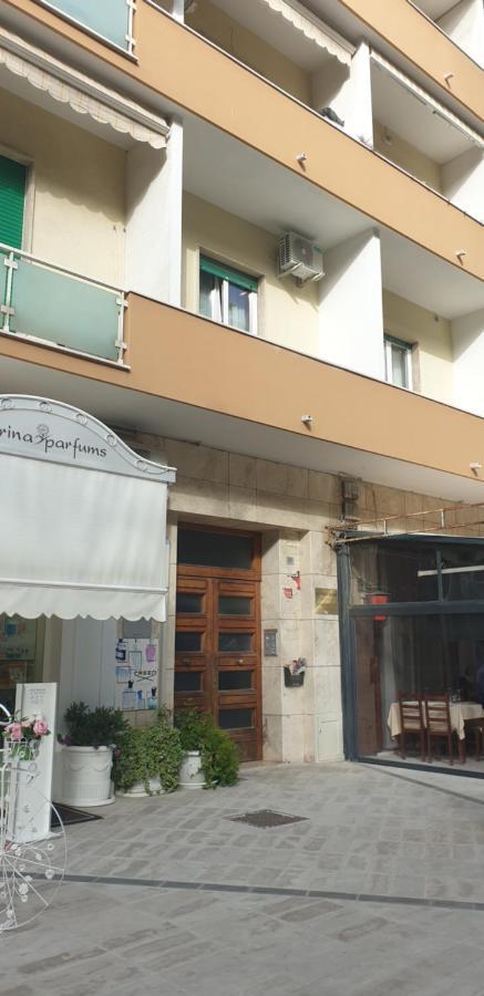 Regina Elena Al Mare Apartman Pescara Kültér fotó