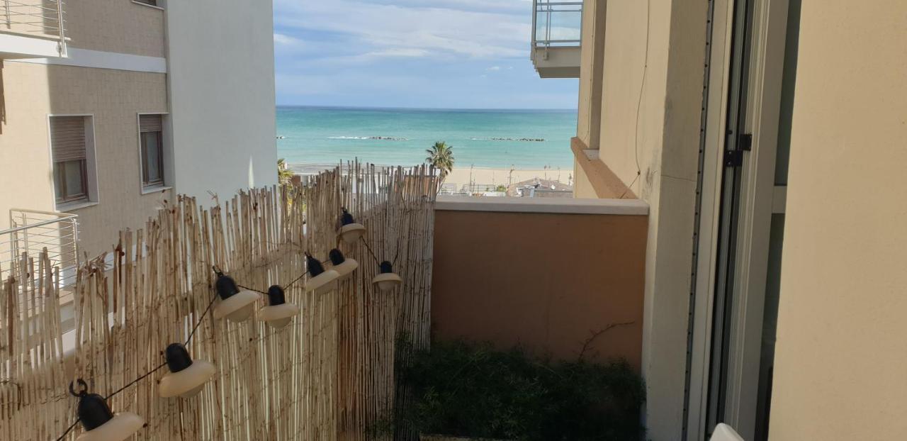 Regina Elena Al Mare Apartman Pescara Kültér fotó